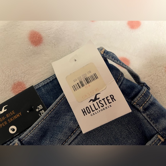 BNWT HOLLISTER HIGH RISE SUPER SKINNY JEAN SIZE 11R - Picture 2 of 7